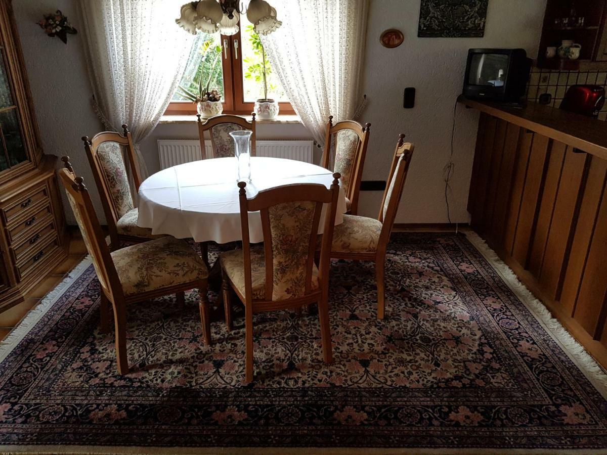 Gemuetliches Gaestehaus! Waldkraiburg Εξωτερικό φωτογραφία